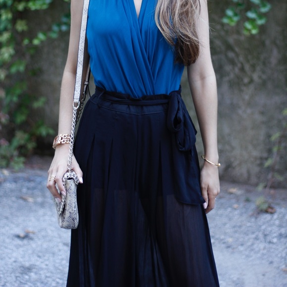 Abercrombie & Fitch Black Sheer Belted Wide Leg Pants - Picture 11 of 12